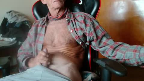 Snapshot of mjmadurengue chatting on June 2026 05:13:02 PM Mario jose online show from June 2026 05:13:02 PM