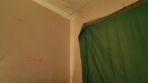 MoonLipson online show from June 2026 01:37:01 AM