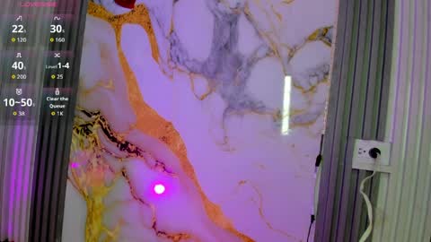 LUCRECIA   NEW ACCOUNT online show from April 2026 05:32:01 PM