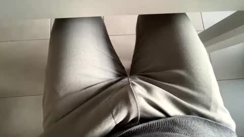 mmaestro42 online show from November 2025 03:33:02 PM