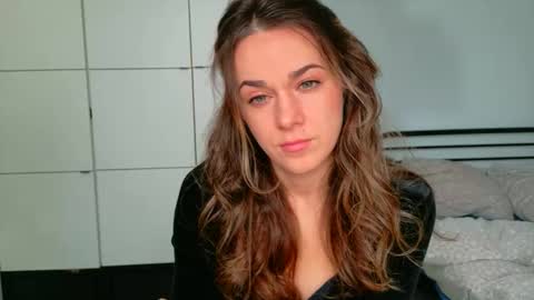 mmminnie online show from February 2026 09:06:02 AM