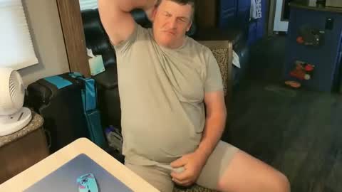 mmmthatsfunnn online show from November 2025 10:47:01 PM