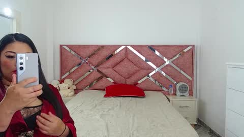 Snapshot of moan_sex1 chatting on October 2025 05:37:01 AM Catalina online show from October 2025 05:37:01 AM