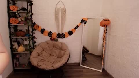 hey meet with me online show from October 2025 02:30:02 AM