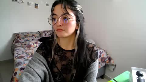 Snapshot of mocca_117 chatting on November 2025 04:00:02 PM Sam online show from November 2025 04:00:02 PM