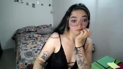 Snapshot of mocca_117 chatting on November 2025 02:32:02 AM Sam online show from November 2025 02:32:02 AM