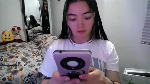 Snapshot of mocca_117 chatting on December 2025 02:39:01 AM Sam online show from December 2025 02:39:01 AM