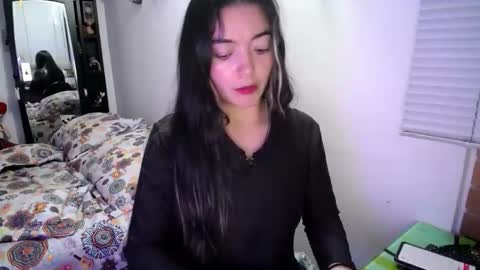 Snapshot of mocca_117 chatting on December 2025 02:08:02 AM Sam online show from December 2025 02:08:02 AM