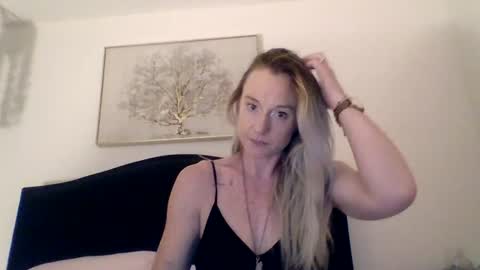 Snapshot of mockingbirds91 chatting on July 2026 02:40:01 AM mockingbirds91 online show from July 2026 02:40:01 AM
