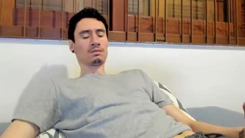 Snapshot of moderdelier chatting on December 2024 03:58:01 AM DigBreed online show from December 2024 03:58:01 AM