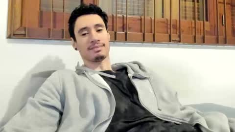 Snapshot of moderdelier chatting on December 2024 09:53:02 PM DigBreed online show from December 2024 09:53:02 PM