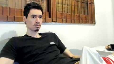 Snapshot of moderdelier chatting on December 2024 11:18:02 PM DigBreed online show from December 2024 11:18:02 PM