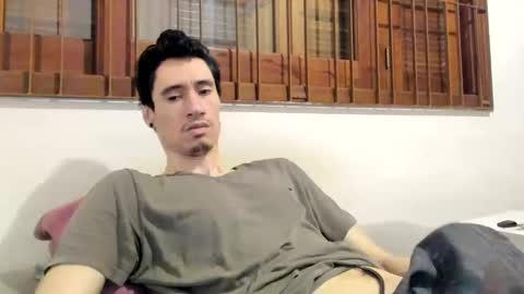 Snapshot of moderdelier chatting on January 2025 07:15:01 PM DigBreed online show from January 2025 07:15:01 PM