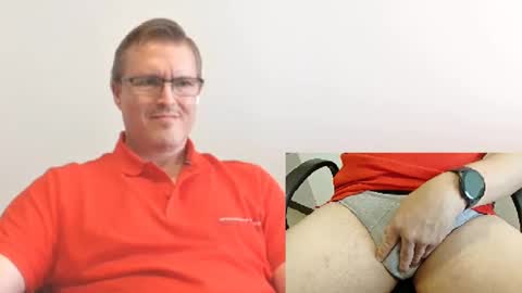 Moe online show from October 2025 06:59:01 PM