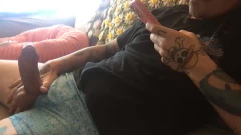 Snapshot of moe_cooch chatting on October 2025 06:52:01 PM Charles online show from October 2025 06:52:01 PM