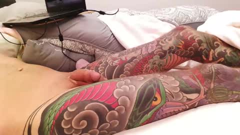 Snapshot of moeron40 chatting on October 2025 04:53:02 AM moeron40 online show from October 2025 04:53:02 AM