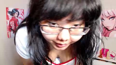 Snapshot of moertomlly chatting on November 2025 04:45:02 AM Molly online show from November 2025 04:45:02 AM