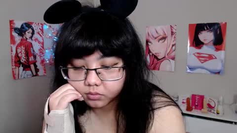 Snapshot of moertomlly chatting on November 2025 04:12:02 AM Molly online show from November 2025 04:12:02 AM