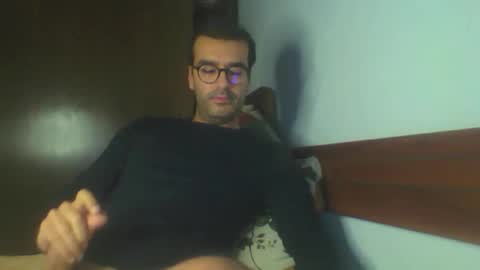 Snapshot of mohamed44j chatting on March 2026 03:32:02 AM Hannibal online show from March 2026 03:32:02 AM