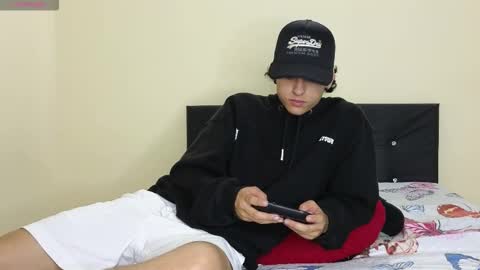 mohamed_malik online show from November 2025 02:13:01 AM