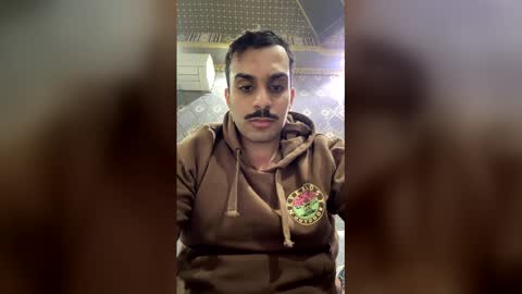 mohammedthebestis10 online show from December 2025 09:44:01 PM