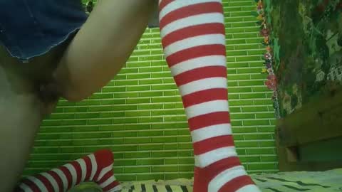 Snapshot of mohawkred chatting on December 2025 04:39:01 AM MohawkRed online show from December 2025 04:39:01 AM