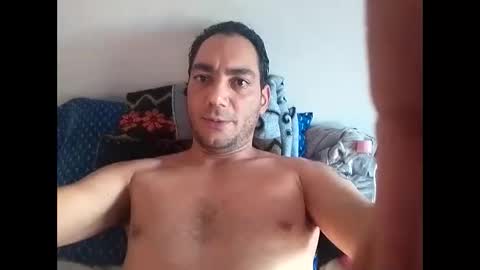 Moises online show from February 2025 09:32:02 PM