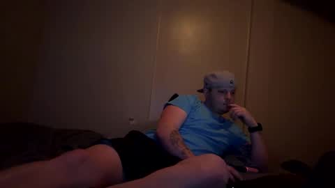 Snapshot of mojozz chatting on January 2025 02:18:02 AM LookinForFun online show from January 2025 02:18:02 AM