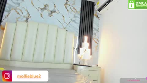 Snapshot of molliebue1 chatting on January 2025 12:28:02 PM Hey Guys Im Mollie online show from January 2025 12:28:02 PM