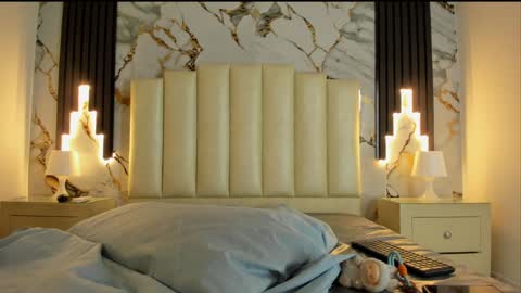 Snapshot of molliebue1 chatting on January 2025 12:16:02 PM Hey Guys Im Mollie online show from January 2025 12:16:02 PM