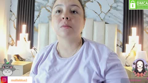 Snapshot of molliebue1 chatting on February 2025 12:06:02 PM Hey Guys Im Mollie online show from February 2025 12:06:02 PM