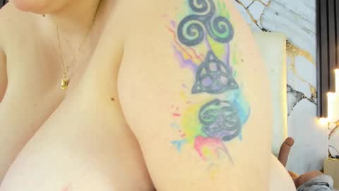 Snapshot of molliebue1 chatting on March 2025 03:13:02 PM Hey Guys Im Mollie online show from March 2025 03:13:02 PM