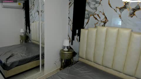 Snapshot of molliebue1 chatting on September 2025 12:15:01 PM Hey Guys Im Mollie online show from September 2025 12:15:01 PM