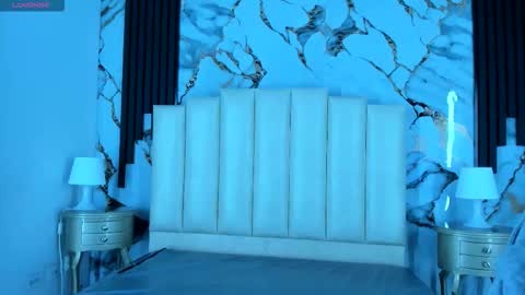 Snapshot of molliebue1 chatting on November 2025 12:33:02 PM Hey Guys Im Mollie online show from November 2025 12:33:02 PM