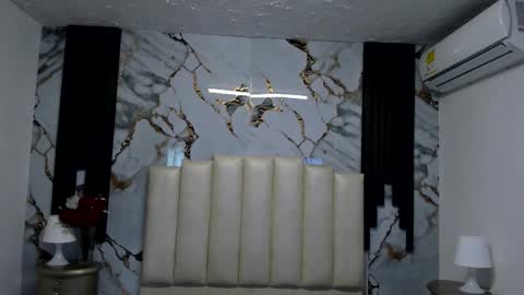 Snapshot of molliebue1 chatting on November 2025 11:57:02 AM Hey Guys Im Mollie online show from November 2025 11:57:02 AM