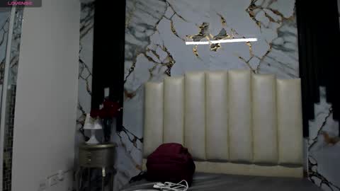 Snapshot of molliebue1 chatting on December 2025 12:25:02 PM Hey Guys Im Mollie online show from December 2025 12:25:02 PM