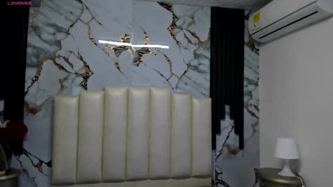 Snapshot of molliebue1 chatting on December 2025 12:11:02 PM Hey Guys Im Mollie online show from December 2025 12:11:02 PM