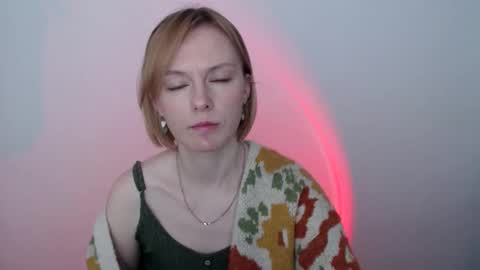 mollilove online show from May 2026 06:21:03 AM