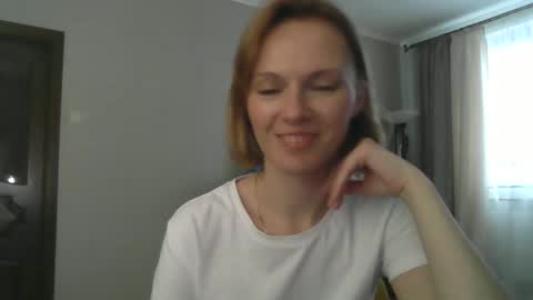 mollilove online show from June 2026 03:40:01 PM