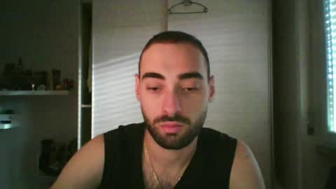 mollo20 online show from November 2025 01:47:02 PM