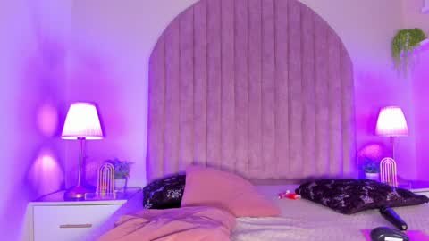 Molly Jackson online show from February 2025 03:42:02 PM