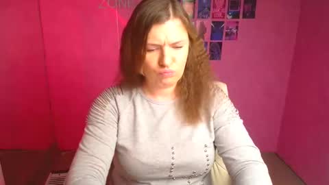 Molly online show from February 2026 12:45:02 PM