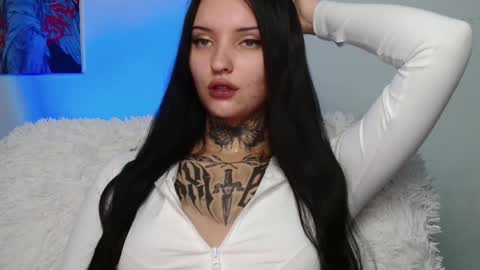 Lina online show from September 2025 09:11:02 AM