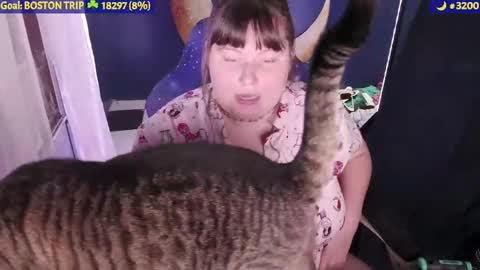 Snapshot of molly_moons chatting on September 2025 02:03:02 AM molly_moons online show from September 2025 02:03:02 AM