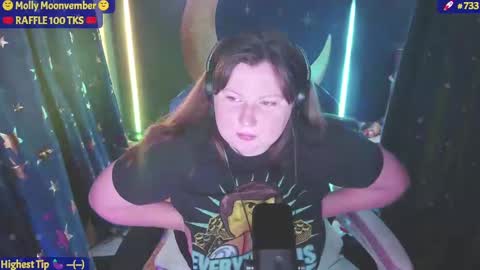 Snapshot of molly_moons chatting on November 2025 02:43:02 AM molly_moons online show from November 2025 02:43:02 AM