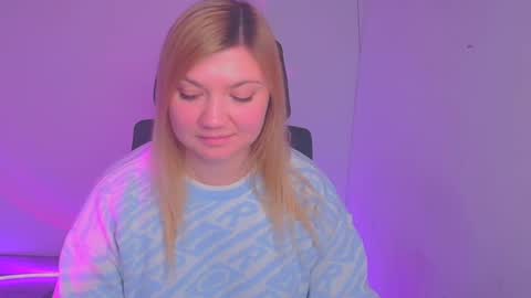 Snapshot of molly_moree chatting on January 2025 03:23:01 PM Molly online show from January 2025 03:23:01 PM