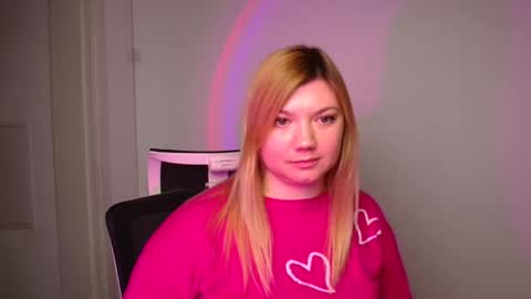 Snapshot of molly_moree chatting on January 2025 03:12:02 PM Molly online show from January 2025 03:12:02 PM