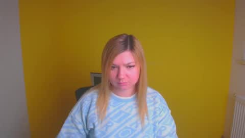 Snapshot of molly_moree chatting on January 2025 12:23:01 PM Molly online show from January 2025 12:23:01 PM