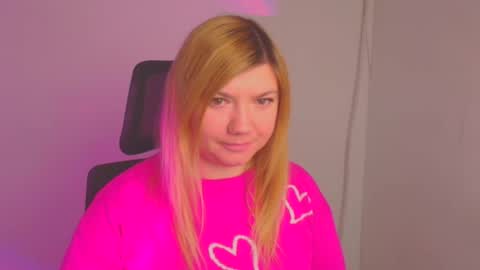 Snapshot of molly_moree chatting on January 2025 12:14:01 PM Molly online show from January 2025 12:14:01 PM