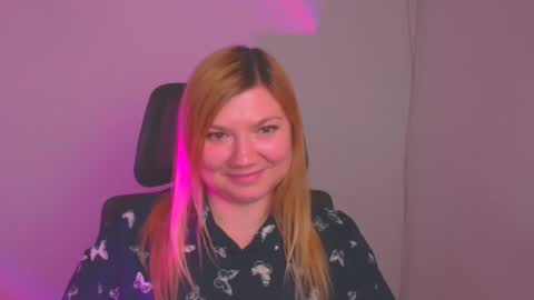 Snapshot of molly_moree chatting on January 2025 03:50:01 PM Molly online show from January 2025 03:50:01 PM